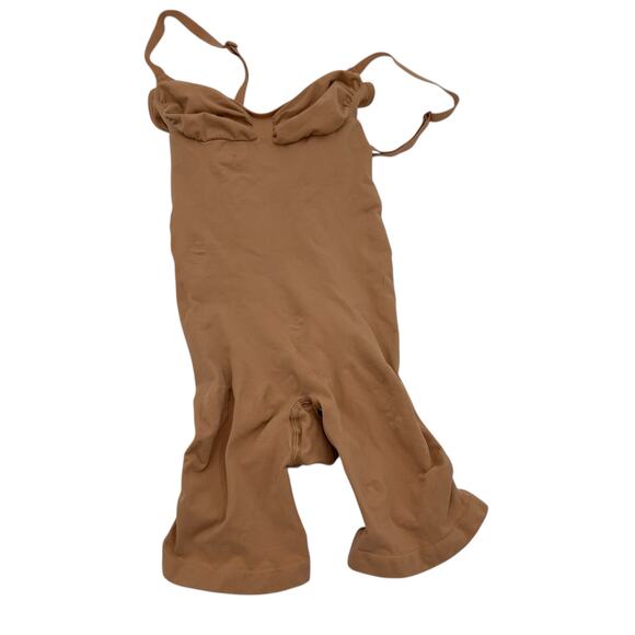 Skims Seamless Sculpting Mid Thigh Bodysuit NWOT Size Large - Picture 1 of 5